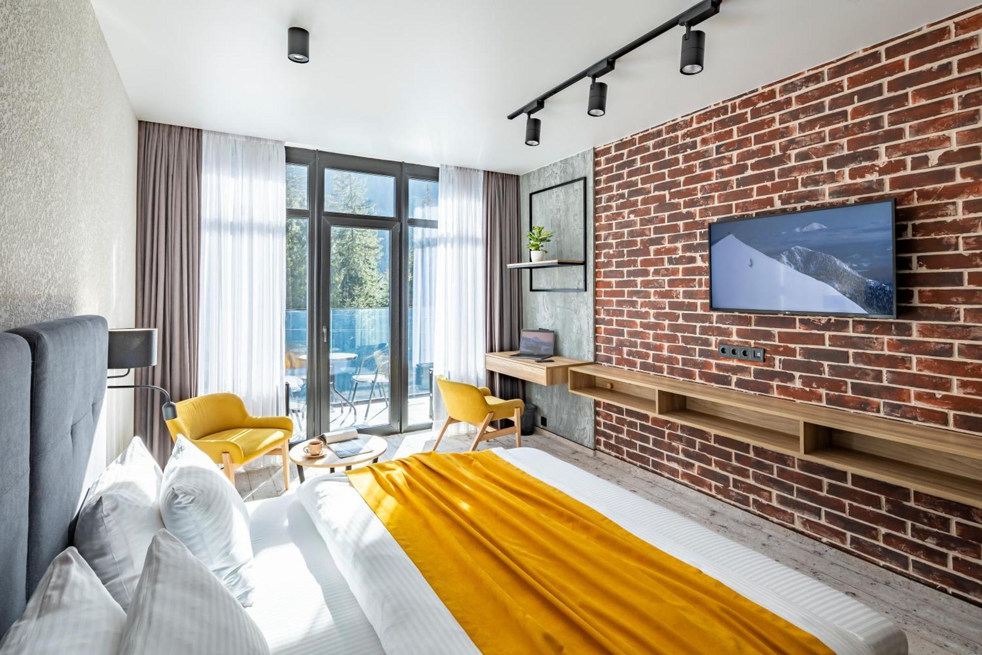 Wood Hotel Resort & Spa Bukovel Exterior photo